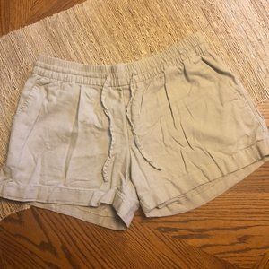 Women's Size Medium Beige Old Navy Linen Shorts